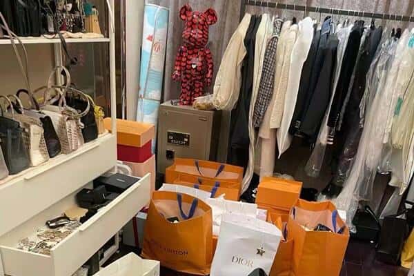 呼和浩特市回民区回收一线品牌衣服